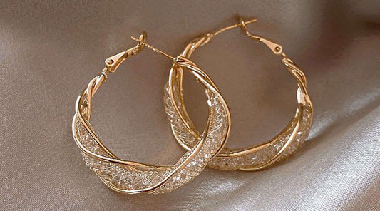 Elevating Your Outfit with Statement Pieces